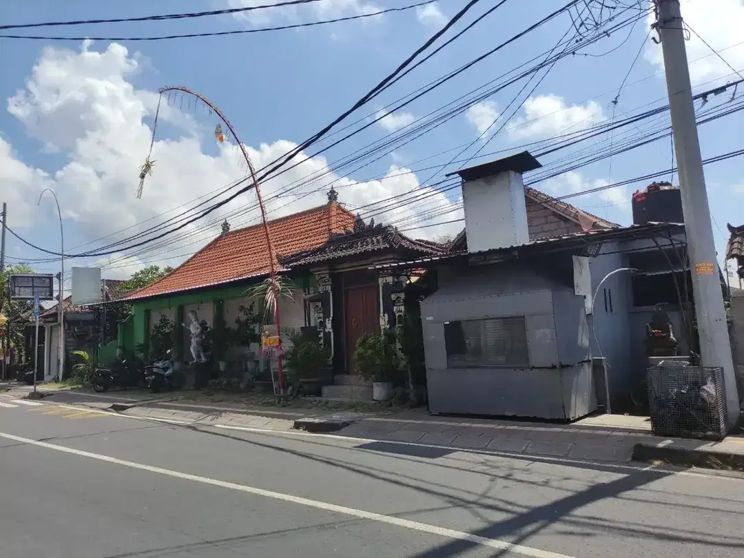 DIJUAL TANAH & BANGUNAN 633 M² DI PENATIH DANGIN PURI, DENPASAR TIMUR – KOTA DENPASAR - Image 1 of 4