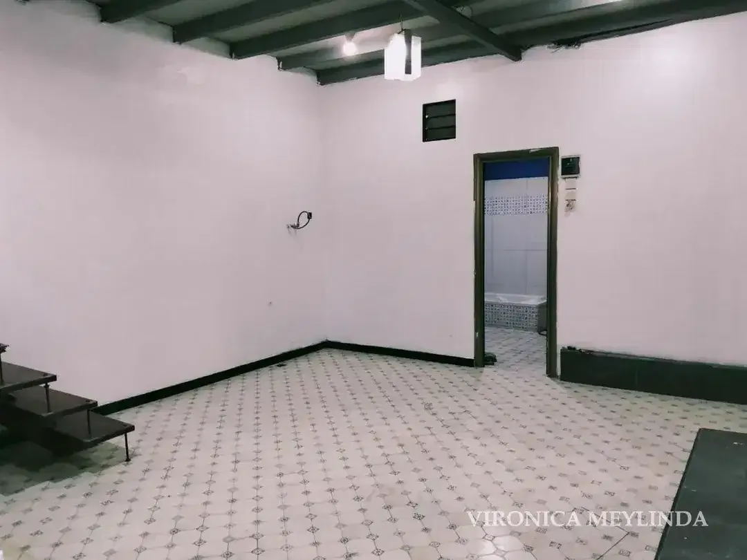 RUMAH DIJUAL – AREA RENON, DENPASAR. - Image 6 of 10