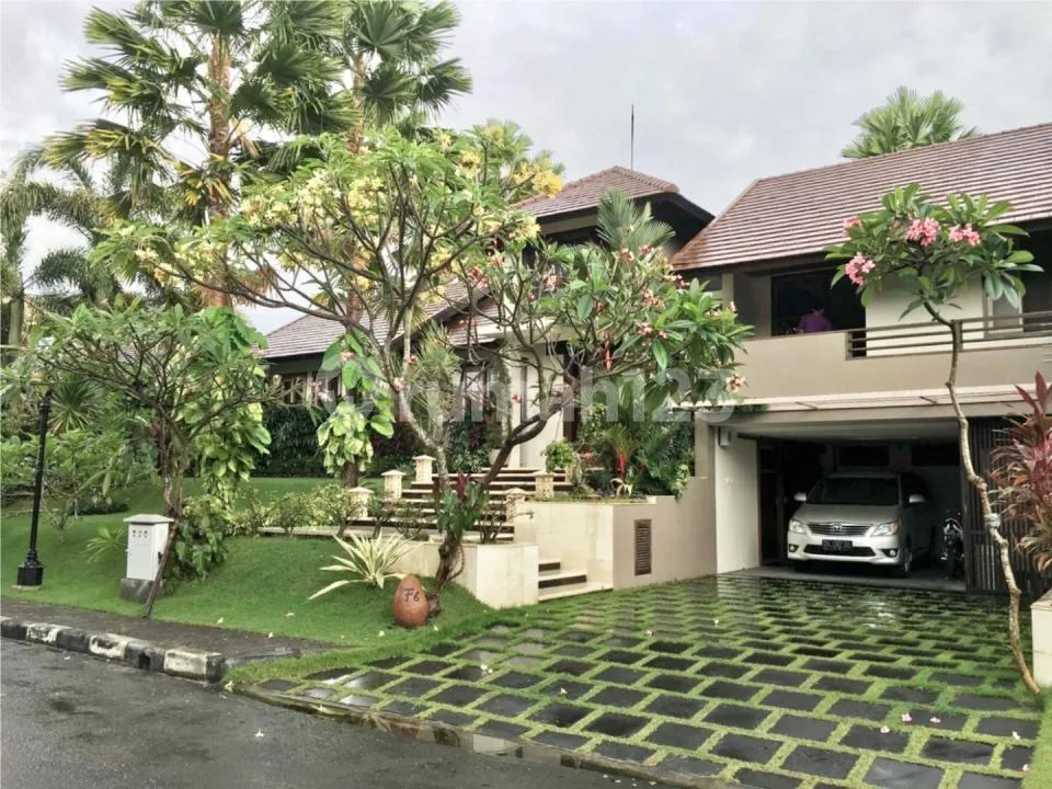 Rumah Mewah di Komplek Teras Ayung Gatsu Timur Denpasar - Image 3 of 4