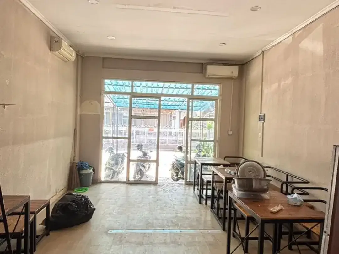 Ruko2 Lantai di Renon Cocok untuk Usaha atau Kantor - Image 6 of 10