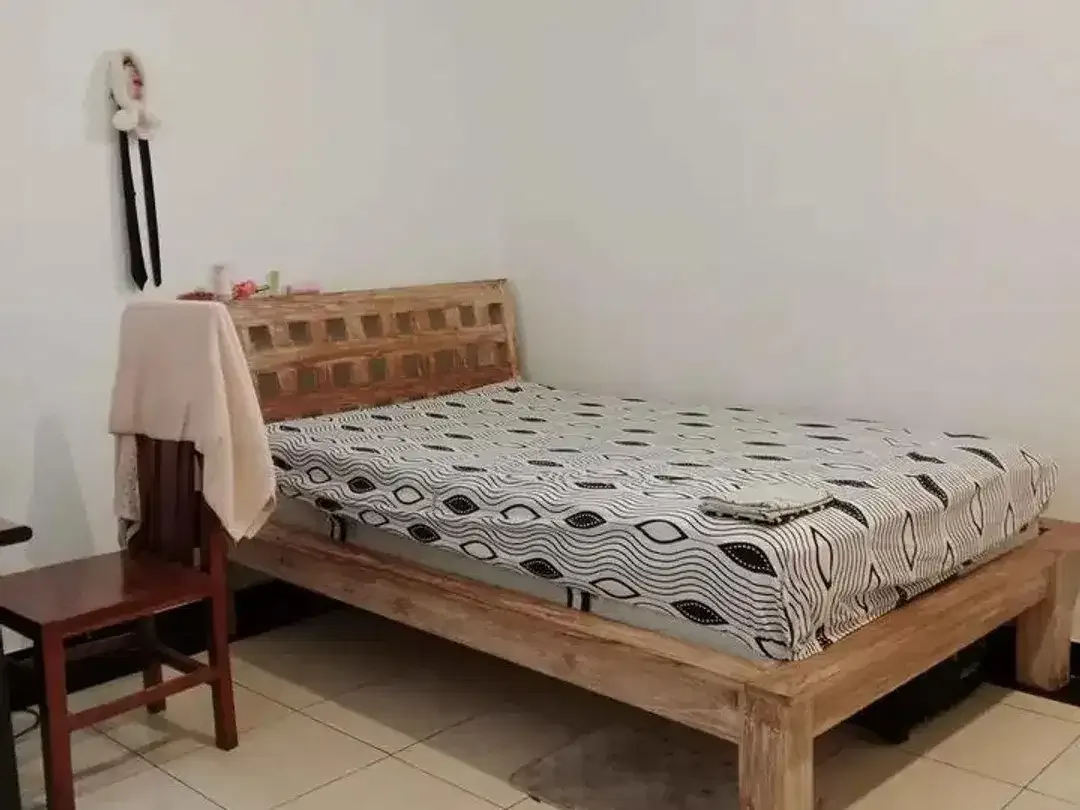 Tinggal Praktis di Tengah Kota – Rumah Modern Minimalis - Image 6 of 8
