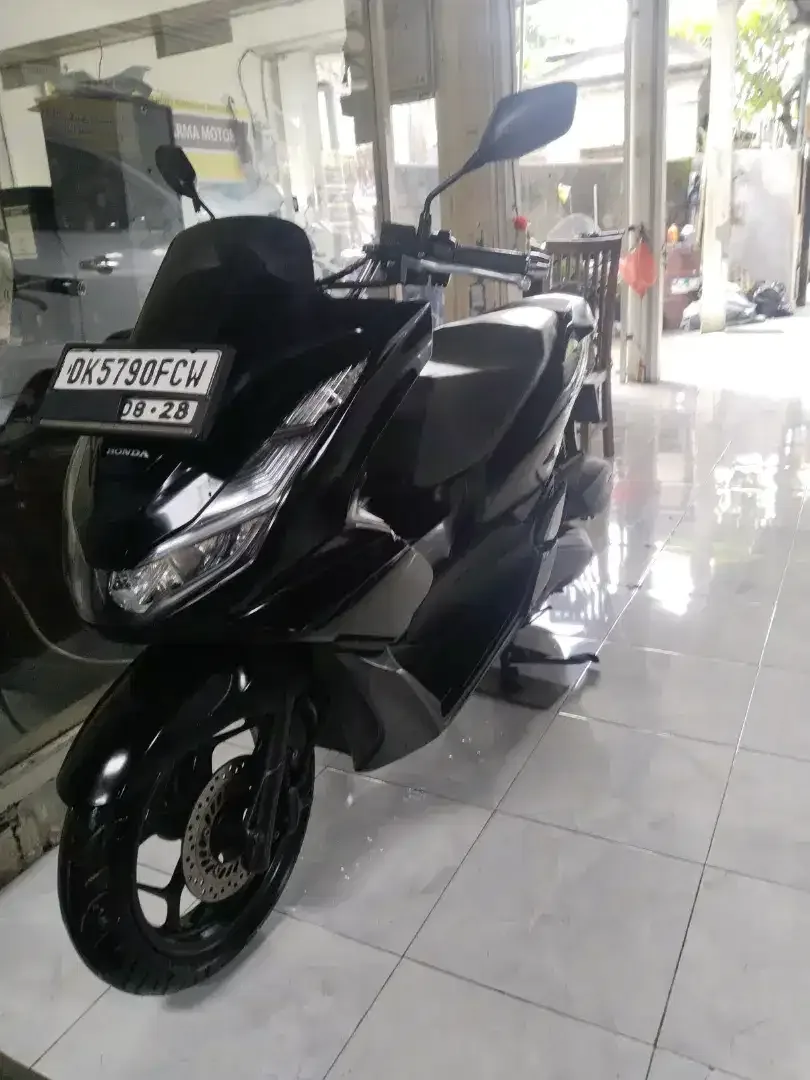 DP 500K / BUNGA MENURUN 2% HONDA PCX 160 CBS TAHUN 2023 - Image 1 of 7