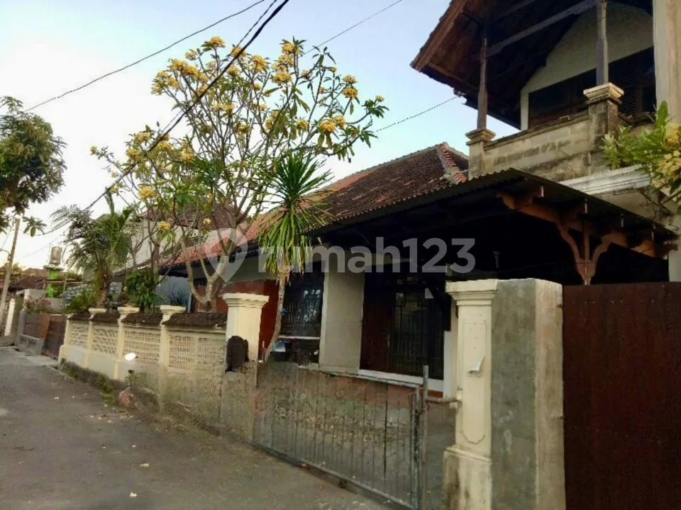Rumah Lokasi Strategis di Pusat Kota Denpasar Cocok untuk Mes - Image 1 of 4