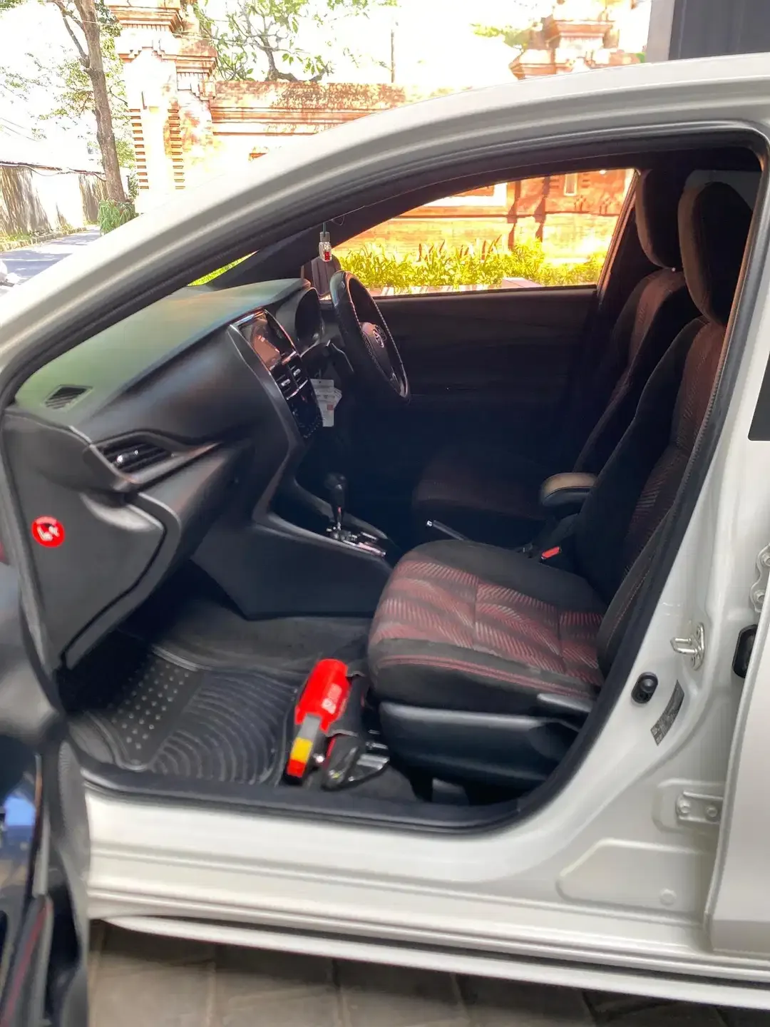 Toyota Yaris Joker 1.5 Matic 2021 - Image 8 of 10