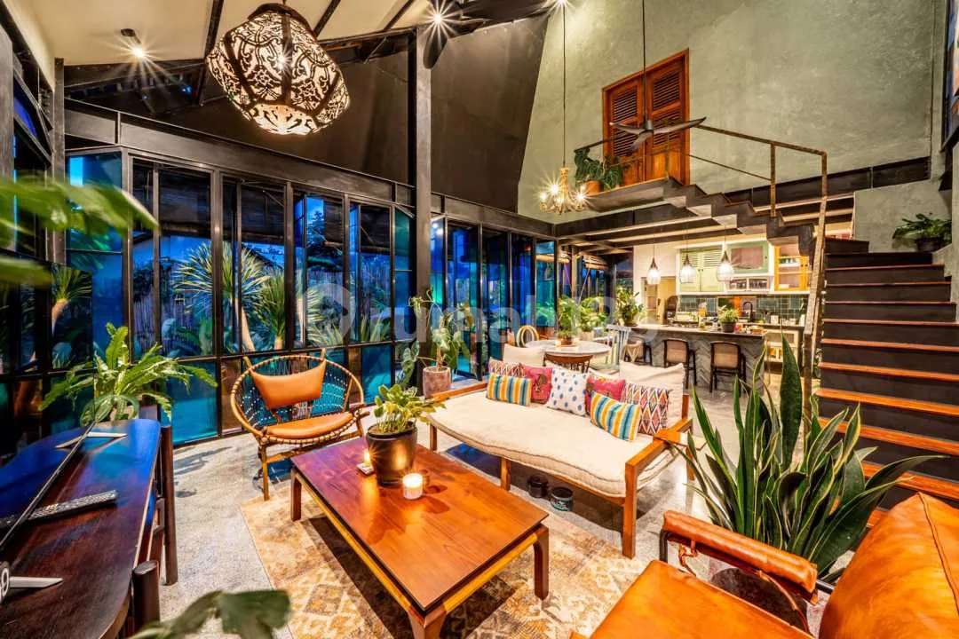Villa Mewah Full Furnished Dekat Pantai di Uluwatu - Image 2 of 4