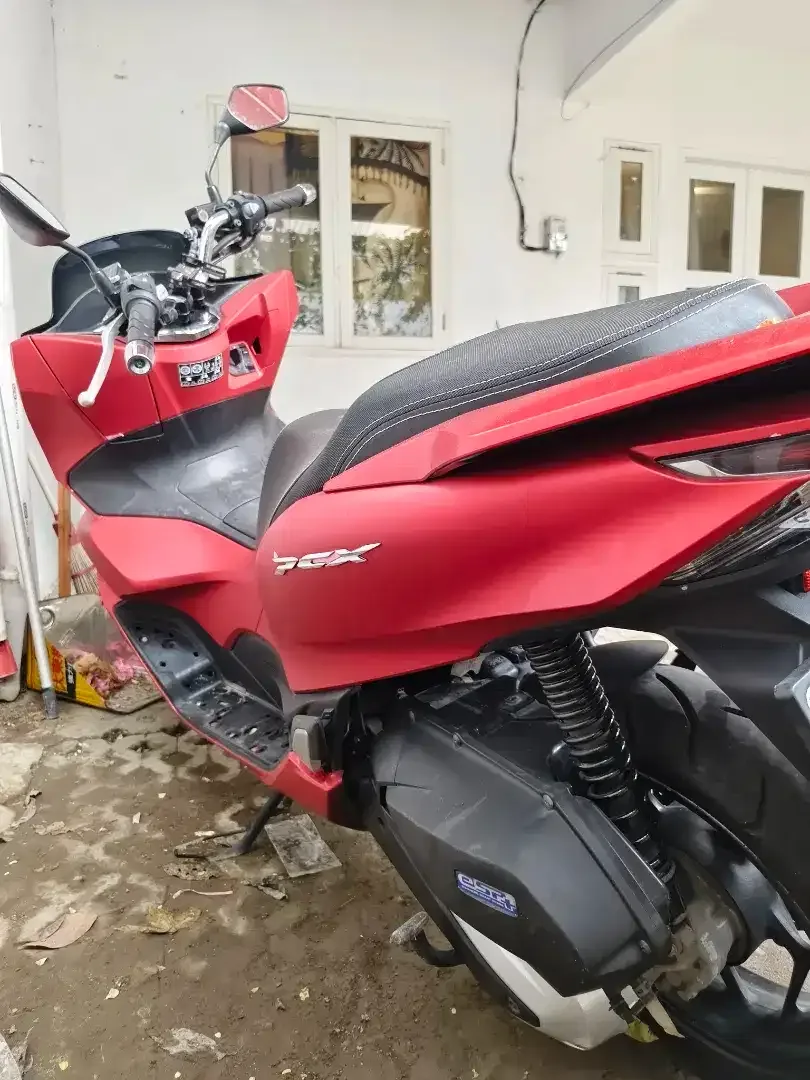 PCX merah 2022 kondisi syantik - Image 2 of 4