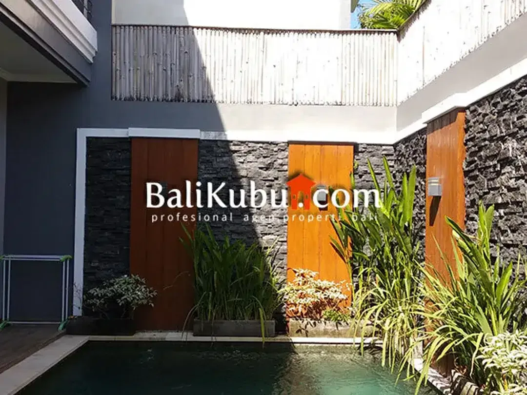 AMS-030.GRC | For Sale 3-BR Minimalist Villa in Kerobokan Dekat Canggu - Image 8 of 10