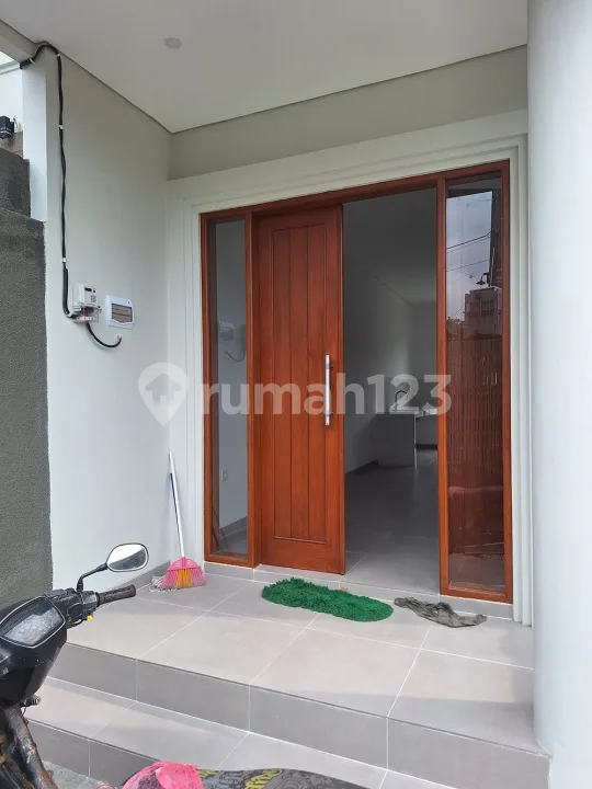 Rumah Baru Modern Siap Huni Jl. Saridana Cargo Denpasar Bali - Image 2 of 4