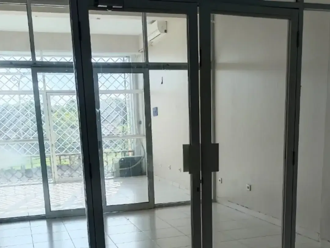 RUKO KOSONGAN 3 LANTAI DI BYPASS NGURAH RAI SANUR DENPASAR, BALI - Image 7 of 7