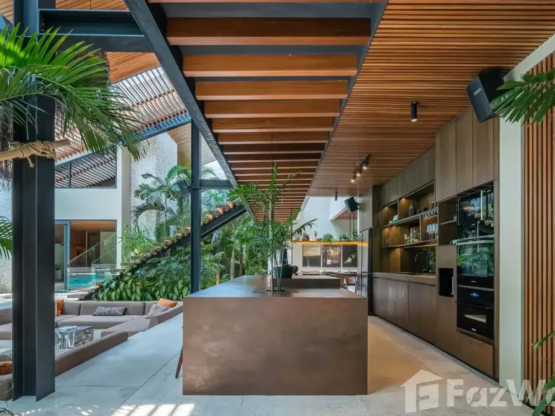 6 Bedroom Villa for sale in Kerobokan, Bali - Image 6 of 10
