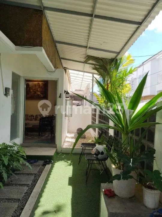 Rumah Si Huni Hadap Timur Dalam Komplek di Jimbaran - Image 2 of 4