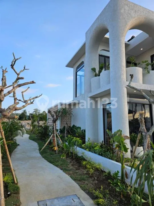 Modern 3Br Villa With Private Pool Near Dreamland Beach - Image 3 of 4
