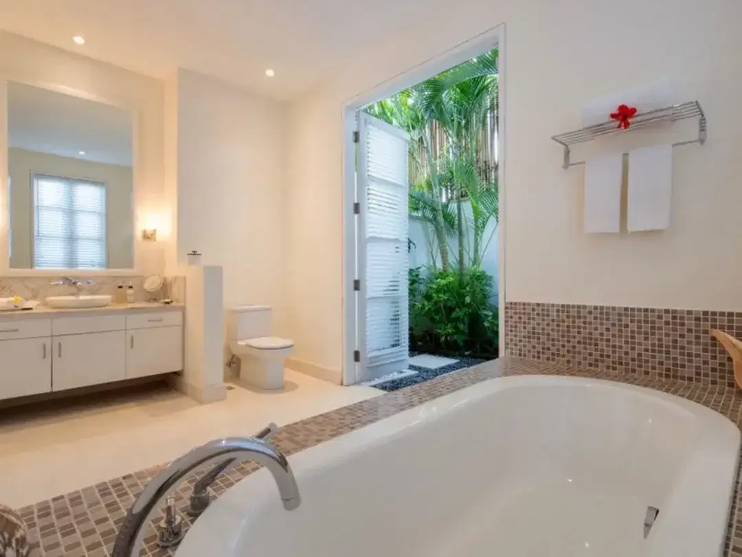 Villa Kayu Aya Seminyak Bali - Image 7 of 10