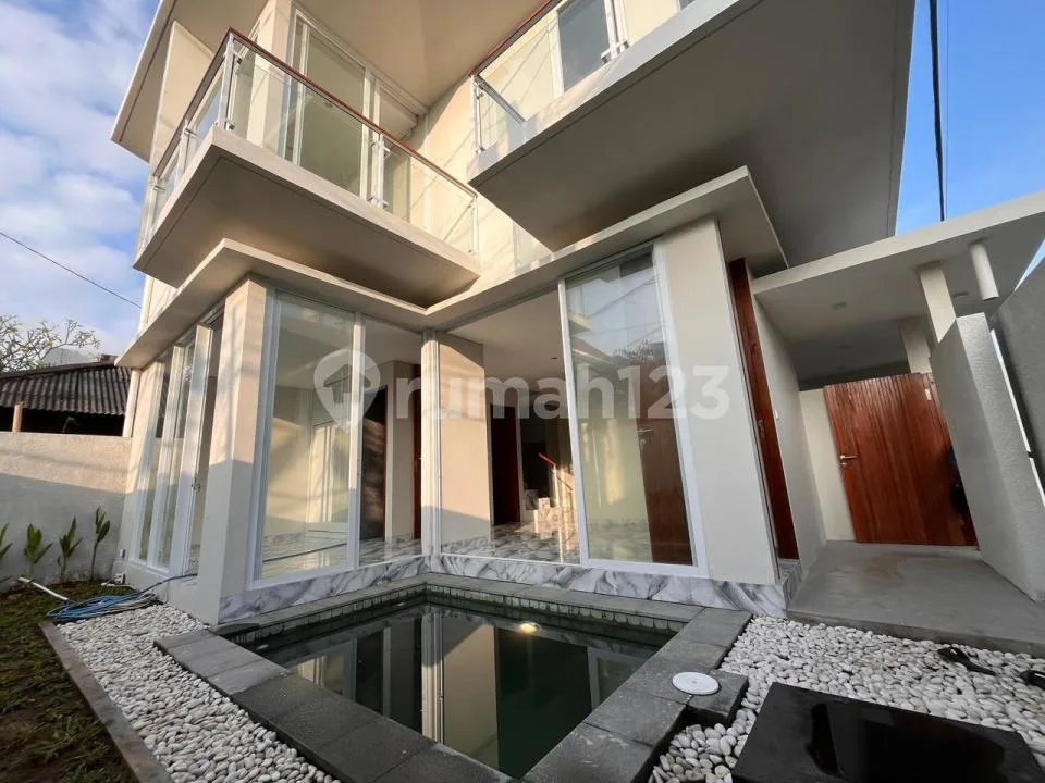Villa Dijual Lokasi Sanur - Image 1 of 4