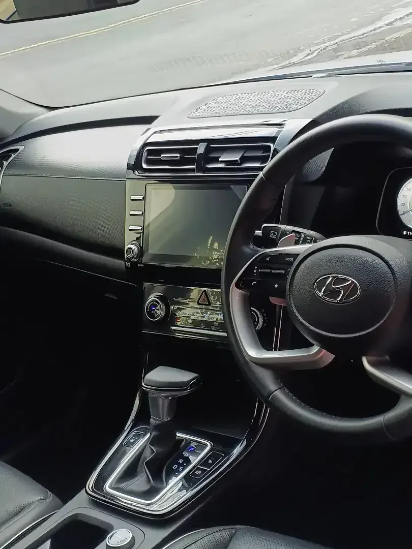 HYUNDAI CRETA PRIME AT ASLI BALI SEPERTI BARU - Image 9 of 10