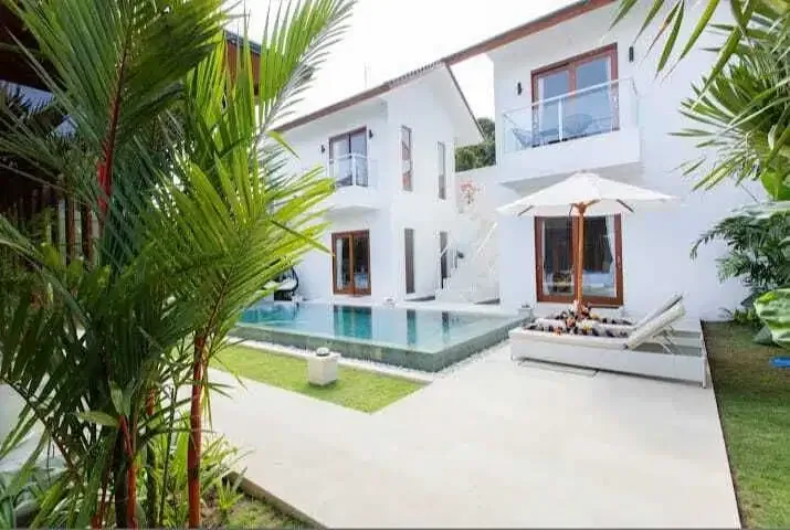 FOR SALE BRAND NEW LUXURY VILLAS 4 BED SEMINYAK - Image 1 of 10