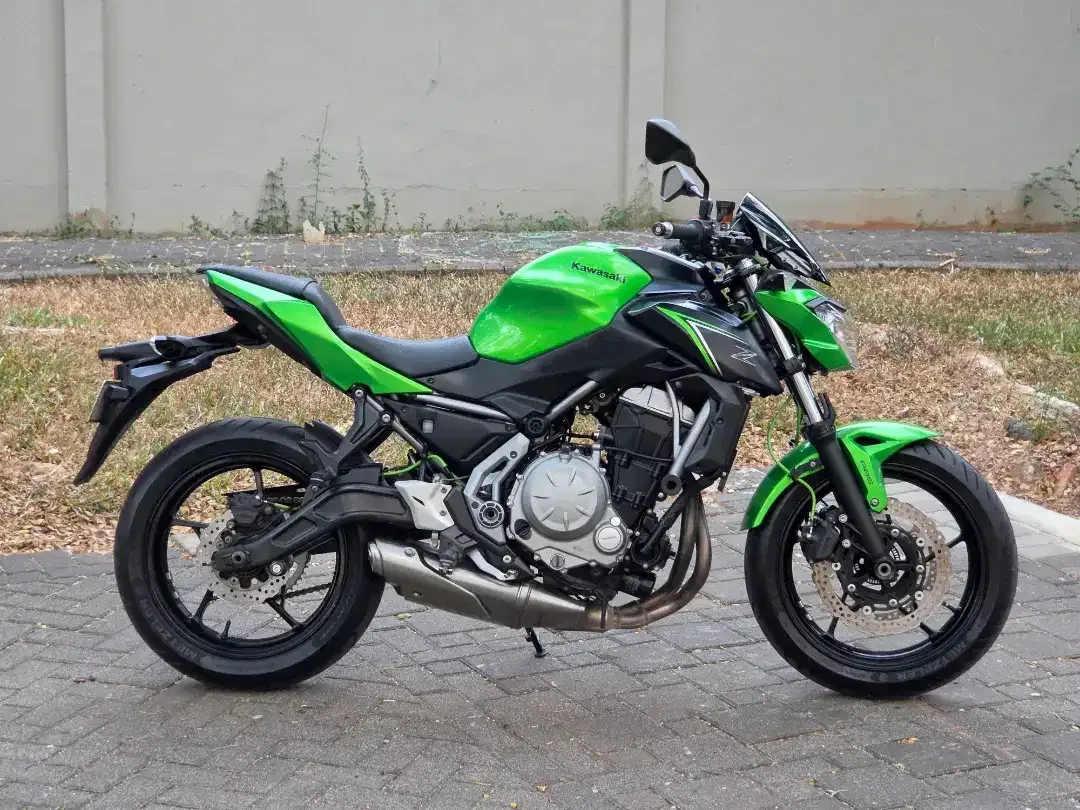 Moge Naked Kawasaki Z650 th 2017 Like New Siap Gas Turing Not ER6N - Image 3 of 10