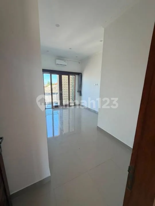 Rumah Cantik 4 Kamar di Renon - Image 2 of 4