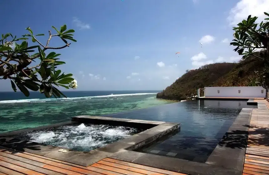 VILLA LOS TEBING PANTAI SAWANGAN NUSA DUA - Image 3 of 5