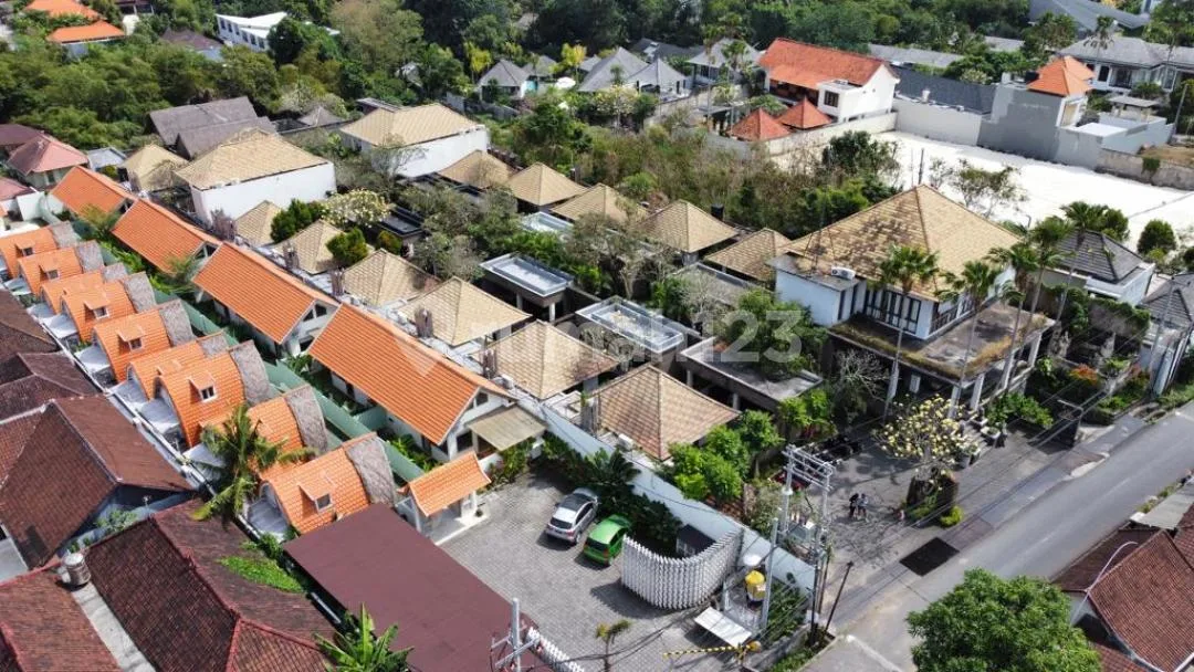 15 Luxurious Villa And Spa For Sale At Kerobokan, Bali - Image 2 of 4