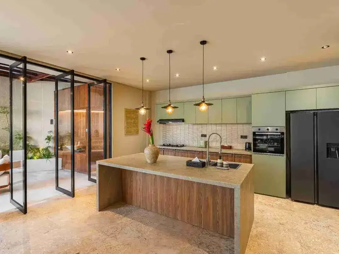 3 BEDROOMS VILLA IN UMALAS BUMBAK FOR SALE AND LONG LEASEHOLD - Image 8 of 10