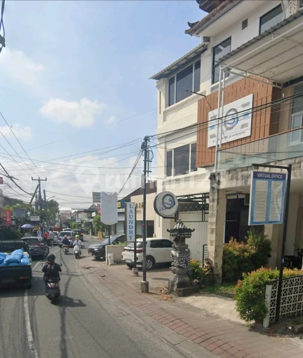Dijual Ruko Bangunan 3,5 Lantai Lokasi Jalan Mertanadi Kerobokan Kelod - Image 3 of 4