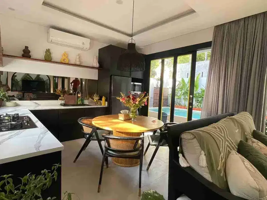 Villa Mewah 2 Lantai Full Furnished di Puri Gading Jimbaran - Image 8 of 10