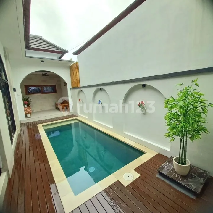 Villa Baru Furnished With Pool Area Jimbaran Bawah - Image 1 of 4