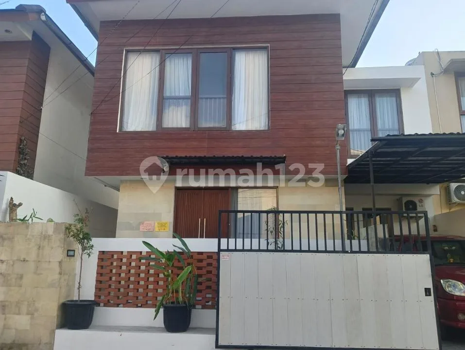 Rumah Semi Villa Full Furnished Bebas Banjir di Ungasan Badung - Image 1 of 4