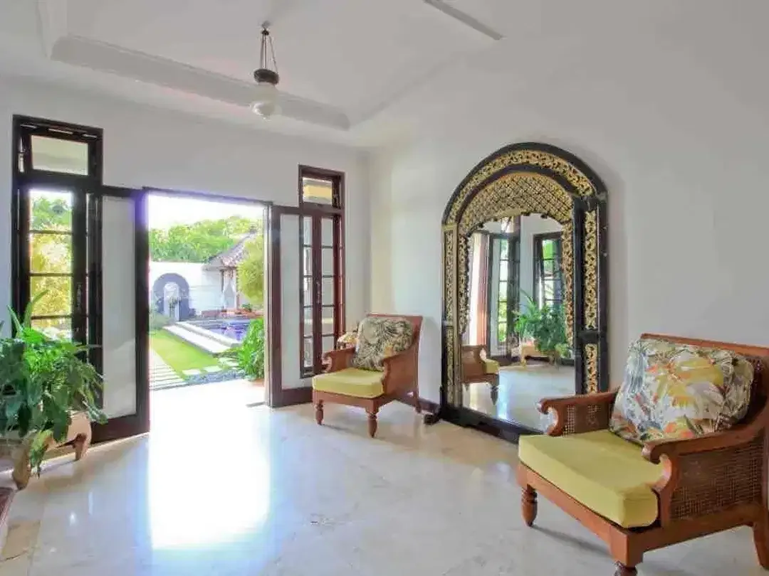 Di jual Villa Lantai 2
Lokasi di Kerobokan kuta badung bali - Image 7 of 10