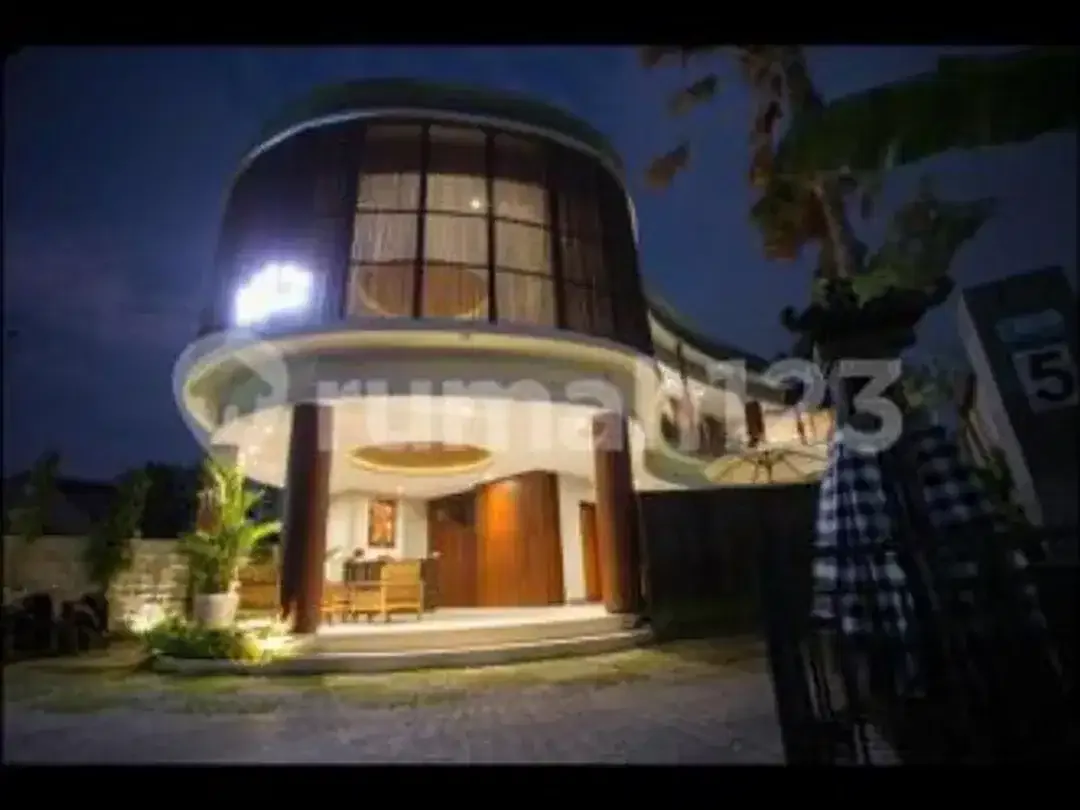 Dijual Guest House Kerobokan 9Br + Pool - Masih Operasional - Image 2 of 10