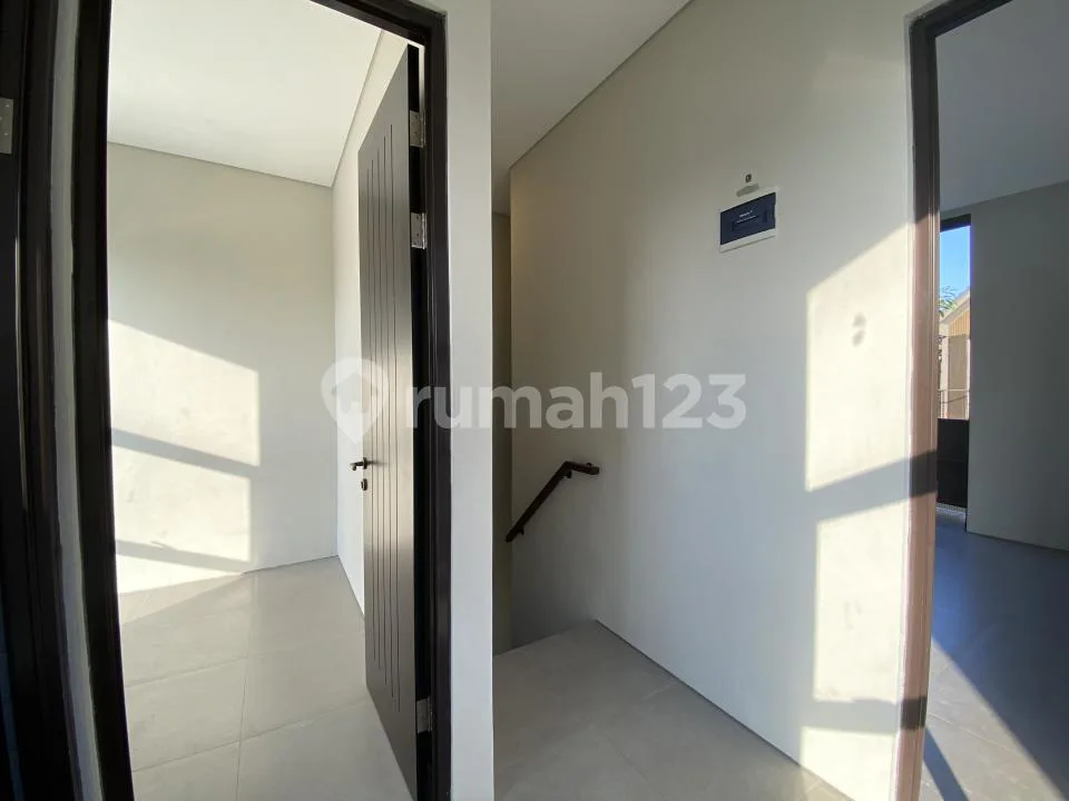 Rumah Minimalis Modern One Gate System Berlokasi Jimbaran. - Image 4 of 4
