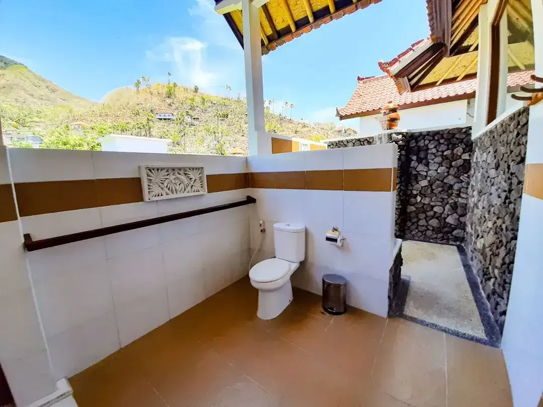 Dijual Villa Lokasi Strategis di Amed Karangasem Bali - Image 8 of 10