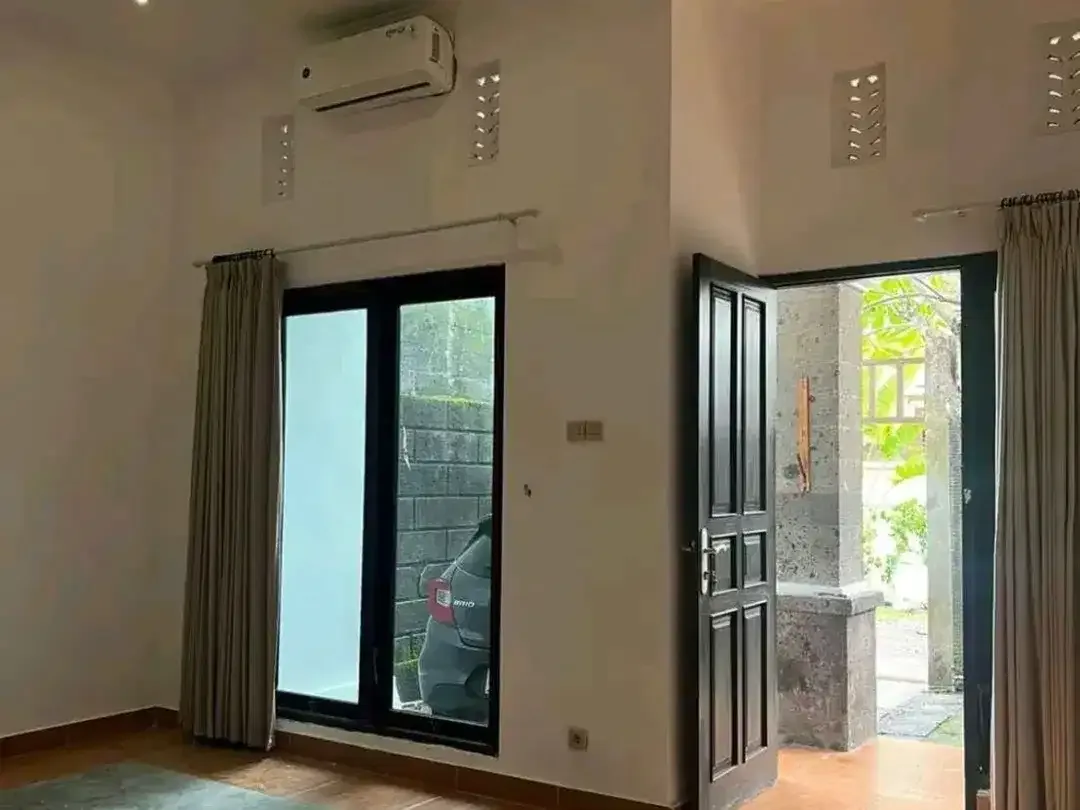 Dijual Rumah Bagus Lantai 1 - Taman Sari, Kerobokan - Image 4 of 8