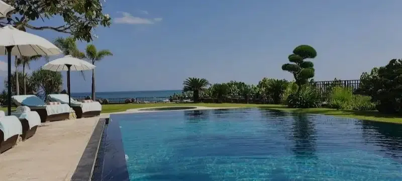 Beachfront 5 bedrooms villa for sale in pererenan - Image 4 of 10