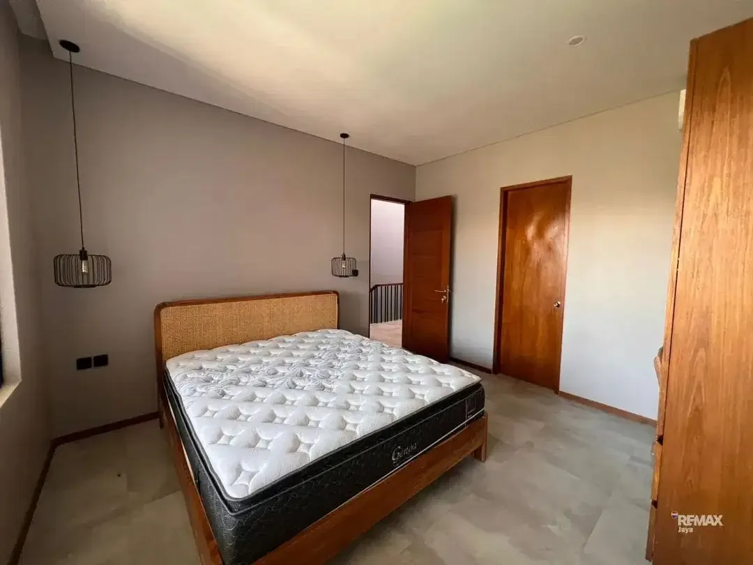 Villa modern, dijual area Sanur. - Image 4 of 10