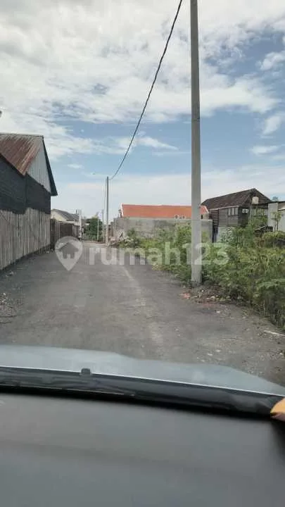 For Rent Villa Minimalis Modern Lokasi Kedampang Kerobokan Bali - Image 2 of 4