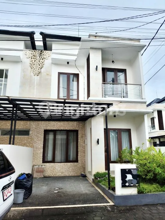 Hunian Tenang Fully Furnished di Cluster Eksklusif Jimbaran - Image 1 of 4
