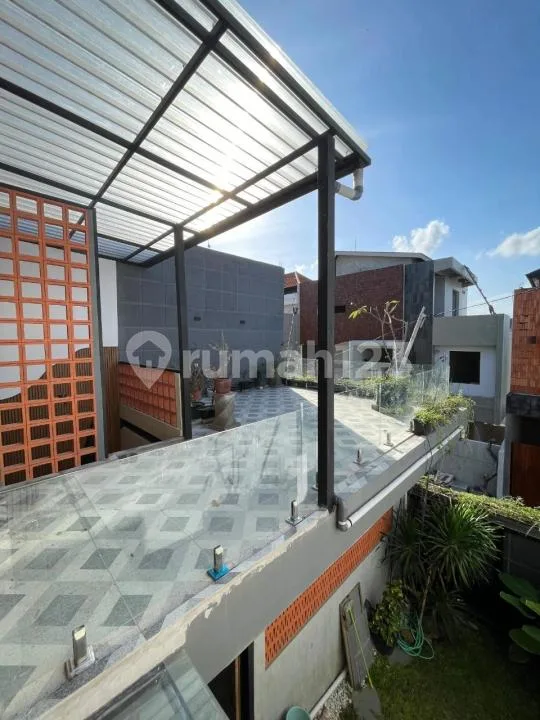 Rumah Sewa Semi Furnished 2 Lantai di Denpasar Barat - Image 3 of 4