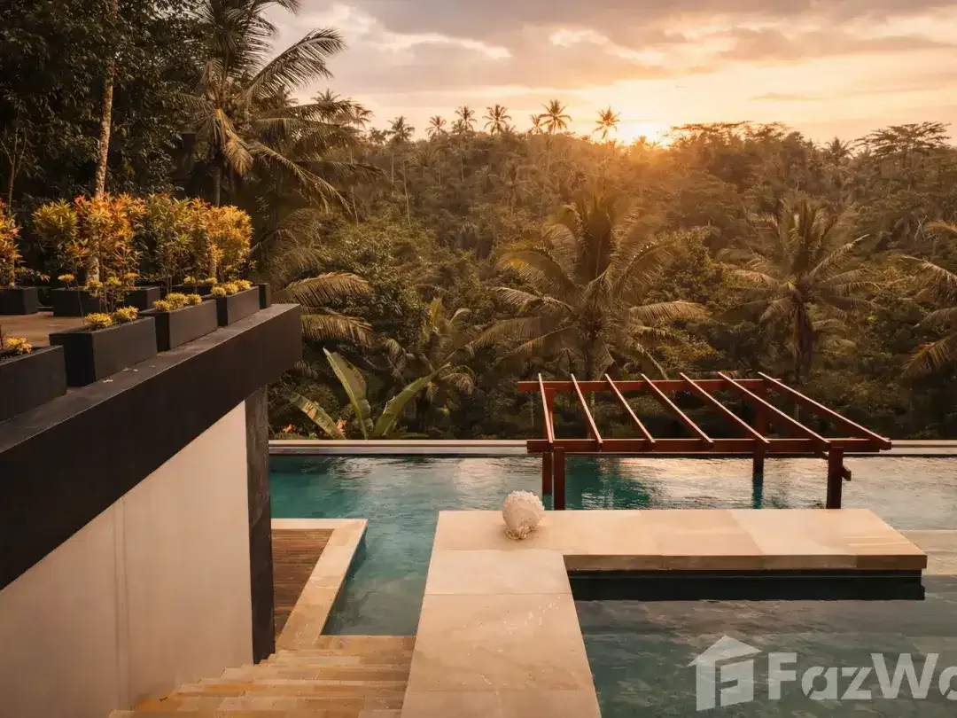 4 Bedroom Villa for sale in Tampak Siring, Bali - Image 3 of 10