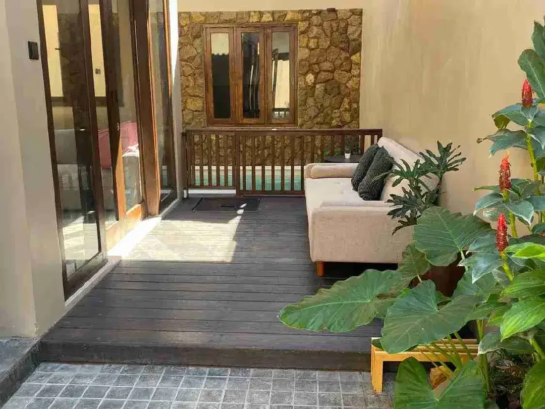 DISEWAKAN VILLA BARU MODERN DI RENON. SEWA MINIMAL 2 TAHUN. - Image 7 of 10