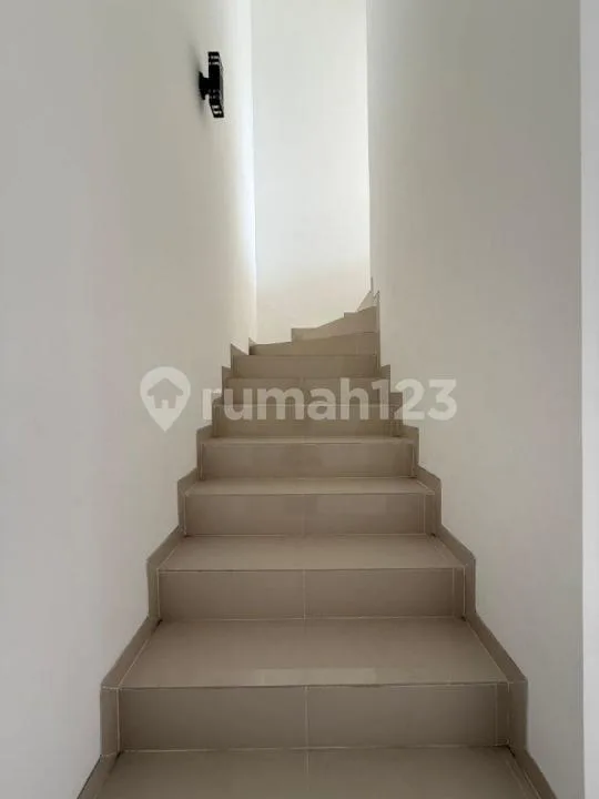 Dijual Ruko Baru Jl Kebo Iwa Ubung Dkt Jl Cokroaminoto Denpasar - Image 4 of 4