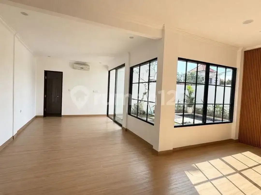 Villa Brand New Lantai 2 Area Jalan Pantai Mengening Cemagi - Image 5 of 10