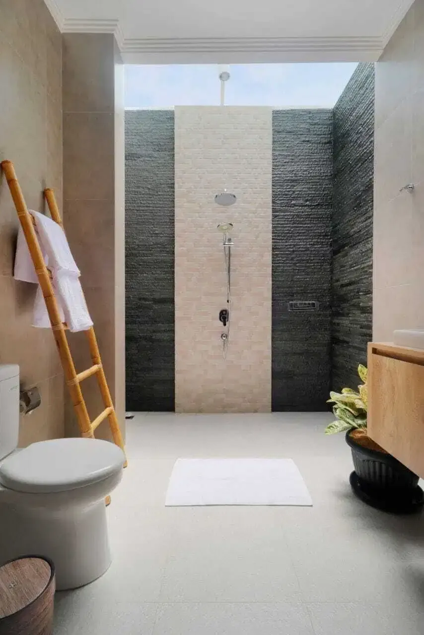 FOR SALE LUXURIOUS MODERN VILLA UNGASAN - Image 5 of 10