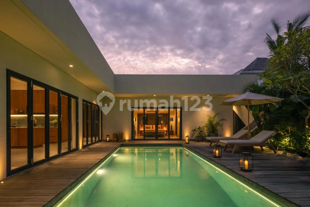 Villa Mewah Di Umalas Taman Luas Lokasi Favorit Turis Bali - Image 2 of 4