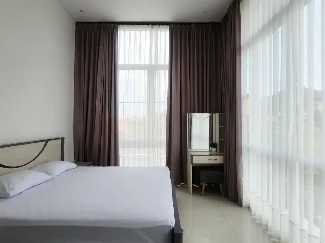 Villa disewakan berlokasi di area premium Berawa-Canggu. - Image 8 of 9