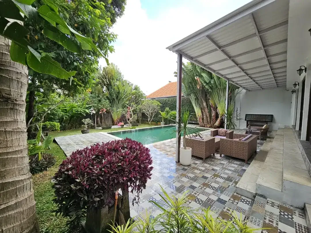 Astonishing Colonial Design Villa 5 Bedrooms near Tumbakbayuh For Sale Now - FREEHOLD - Image 10 of 10