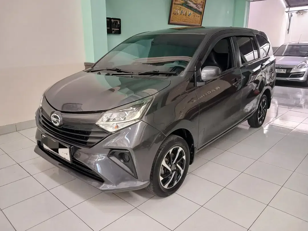 Daihatsu Sigra X 2023 Abu - Abu Metalik M/T 1.2cc - Image 1 of 9