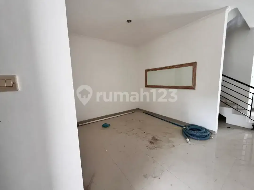 3 Bedroom House Semi Villa In Kerobokan - Image 10 of 10