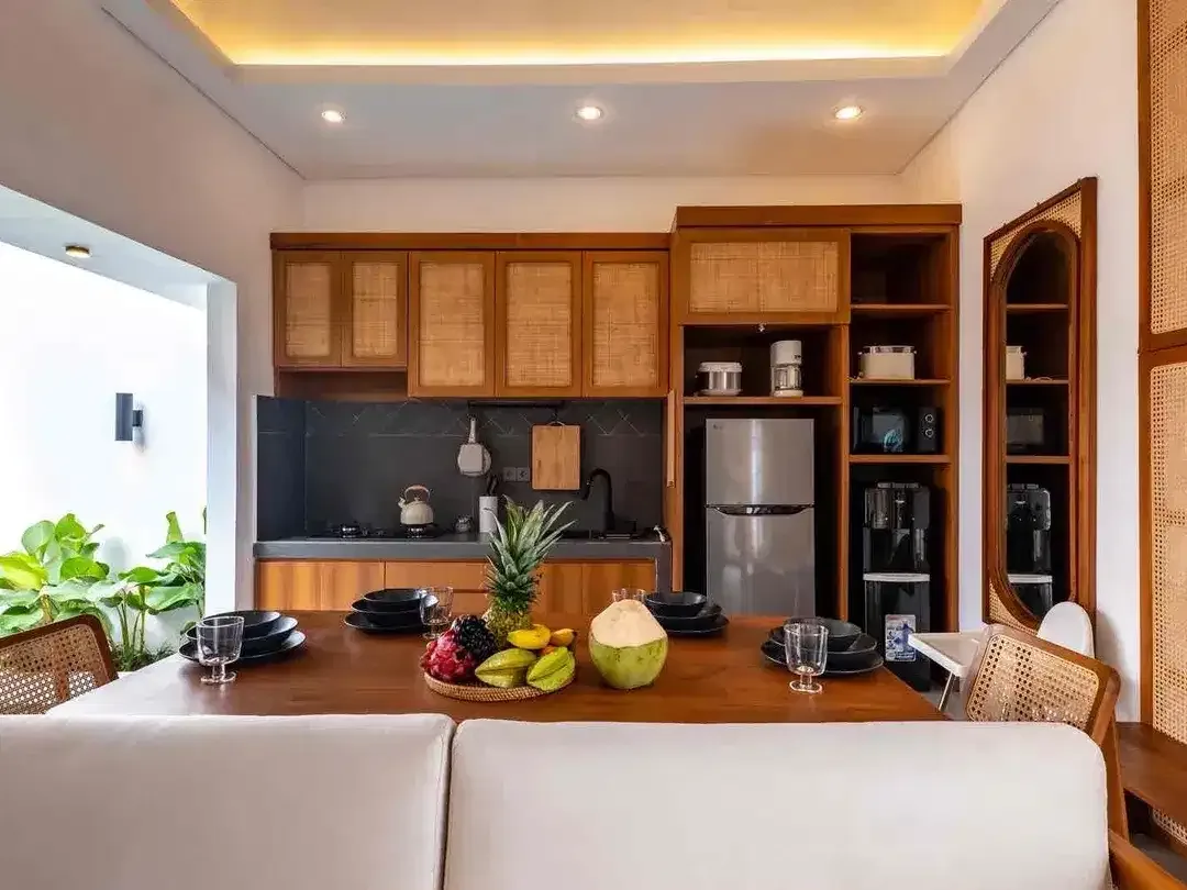 Modern 2 Bedroom Villa Near Canggu - Image 3 of 8